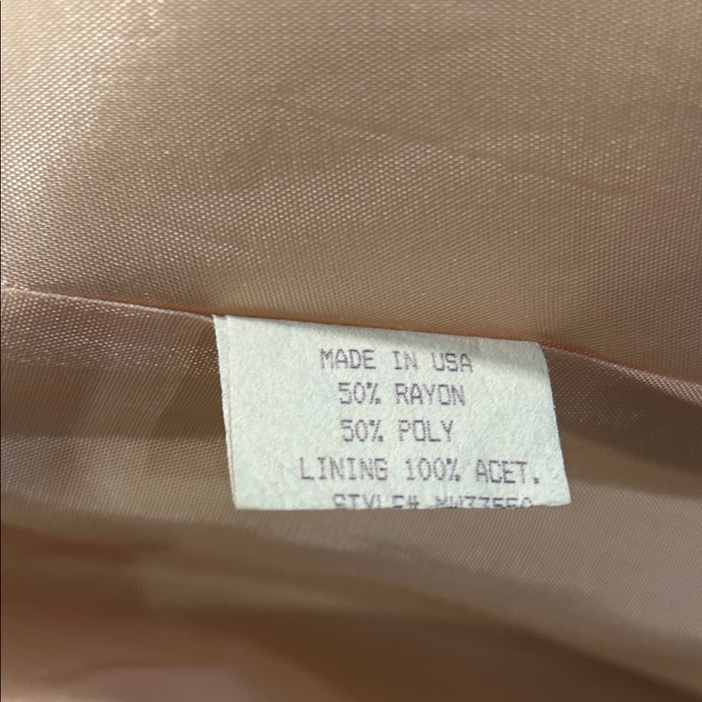 Vintage MW Elegant Light Peach Blazer with Button Detailing Size 10P - Picture 8 of 10